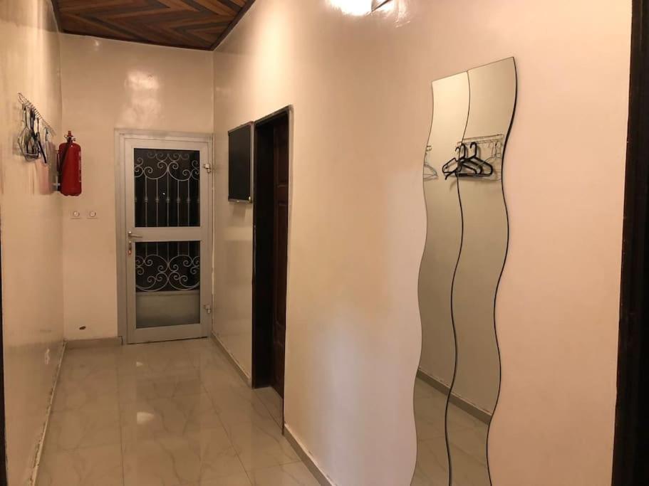 Deux-Palmes-Kribi, proche de la plage, confortable et adapté aux familles