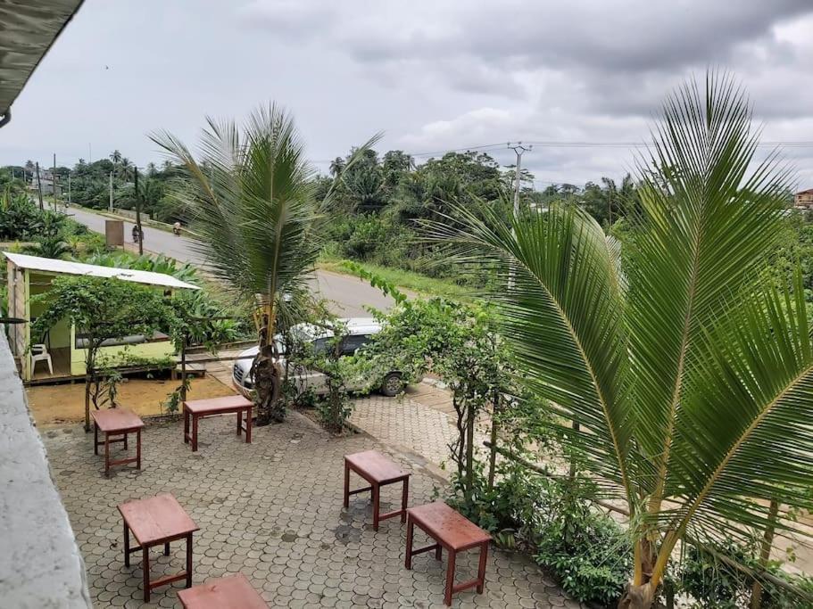 Deux-Palmes-Kribi, proche de la plage, confortable et adapté aux familles