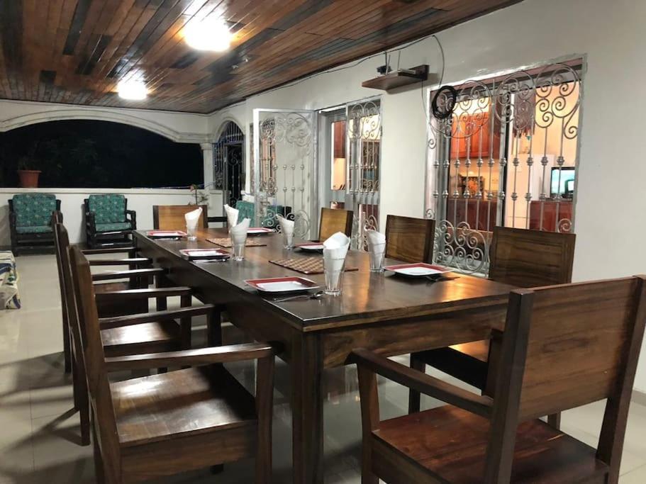 Deux-Palmes-Kribi, proche de la plage, confortable et adapté aux familles