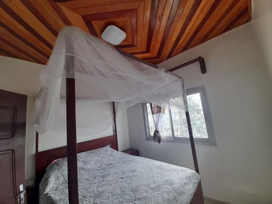 Deux-Palmes-Kribi, proche de la plage, confortable et adapté aux familles