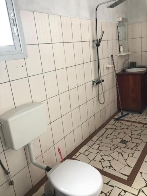 Deux-Palmes-Kribi, proche de la plage, confortable et adapté aux familles