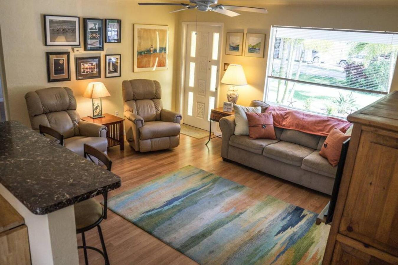 Gulfport Get A Way Artsy Home Pets Welcome view 5