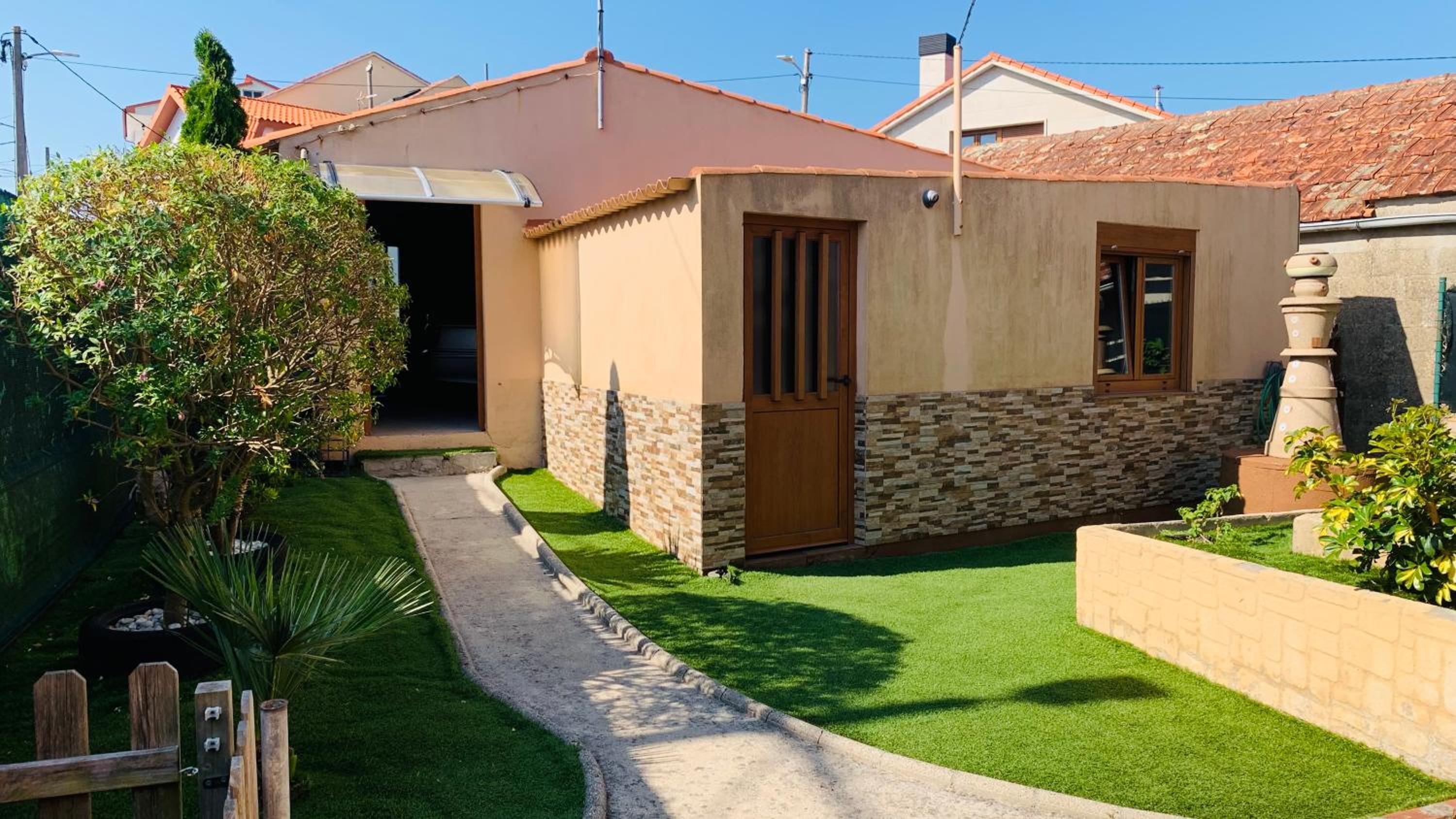 Chalet en Castiñeiras a 100m de la playa view 5