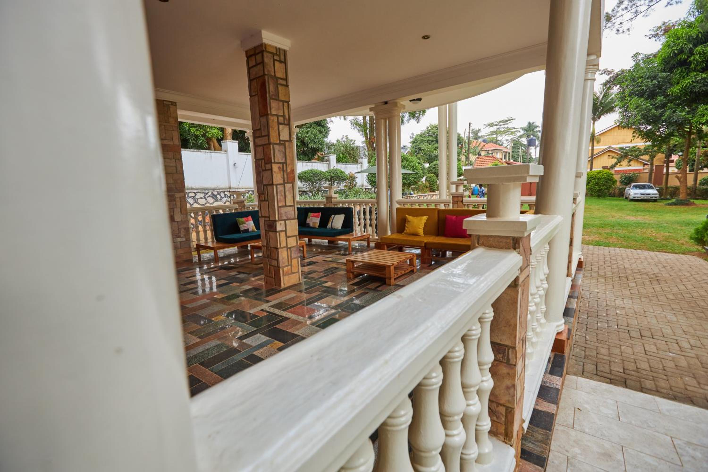 The Forest House - Kawuku-Bunga view 5