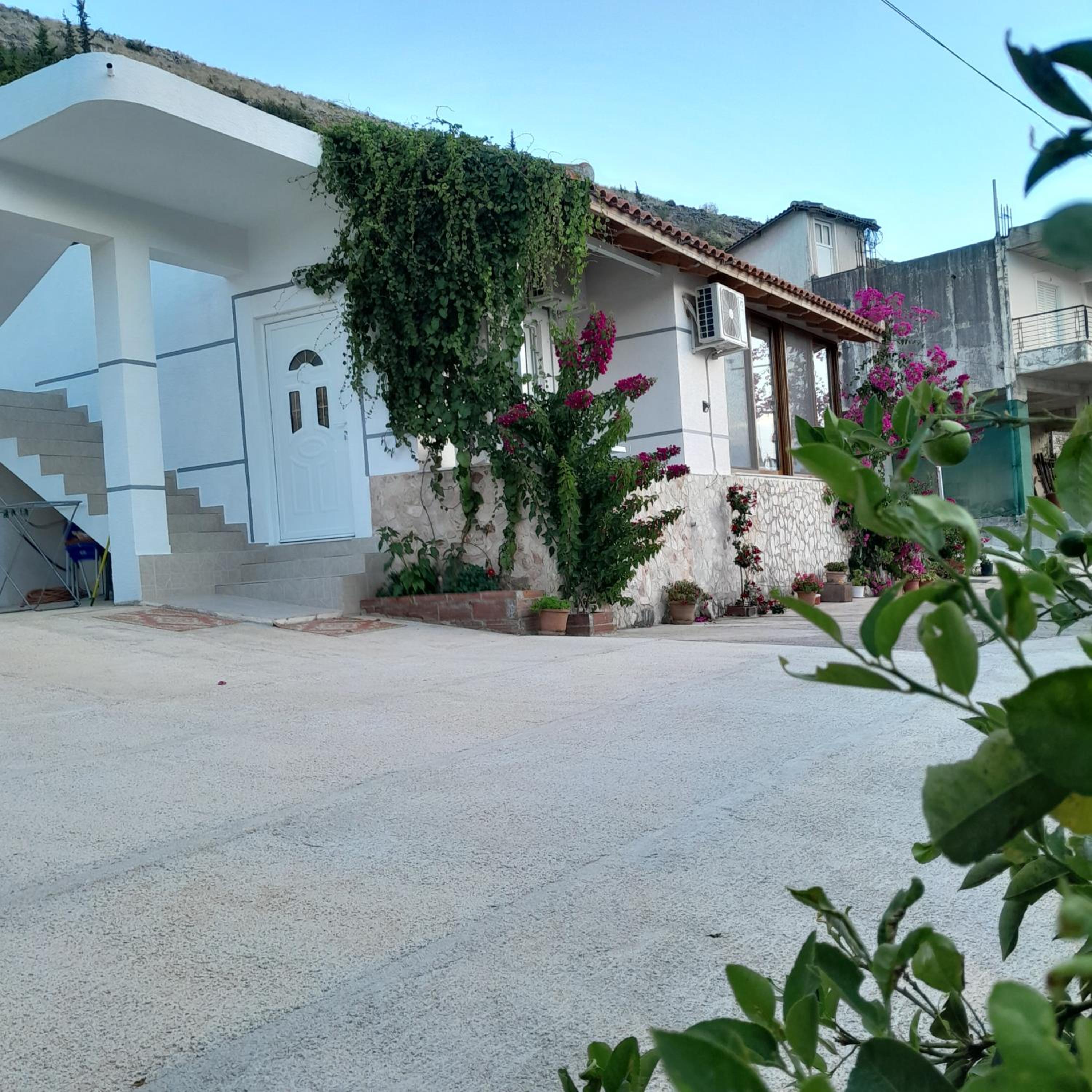 Denni’s Home