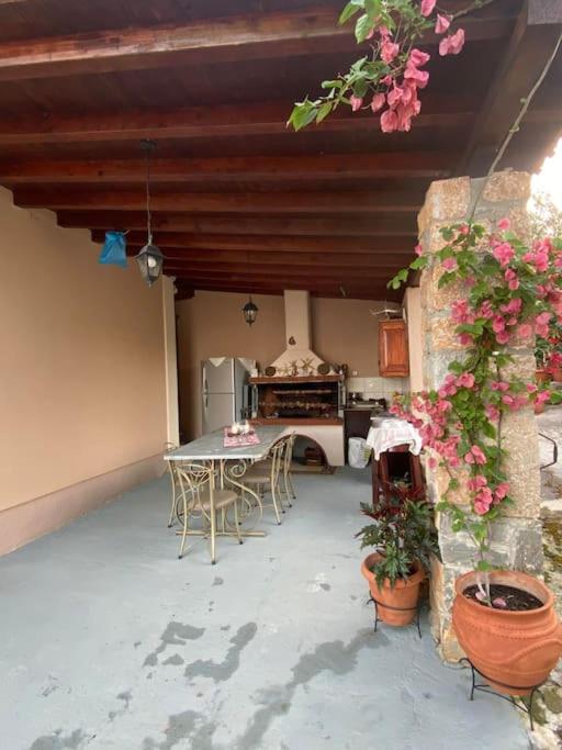 villa kastanos