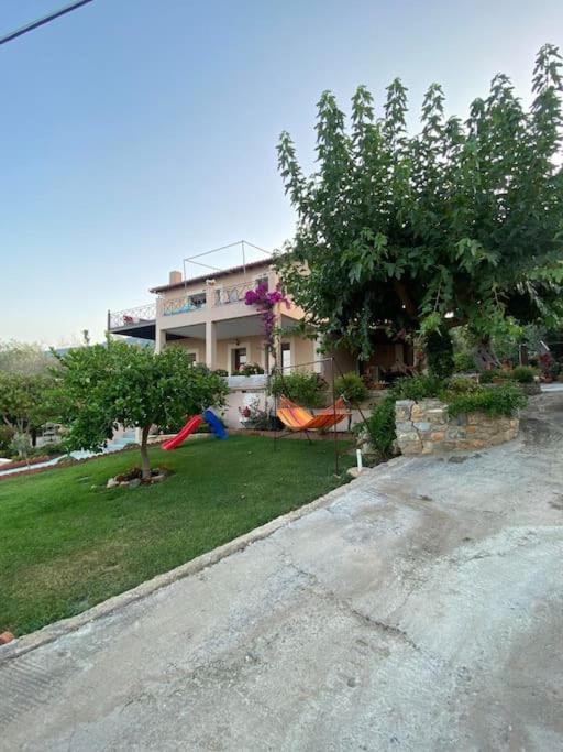 villa kastanos