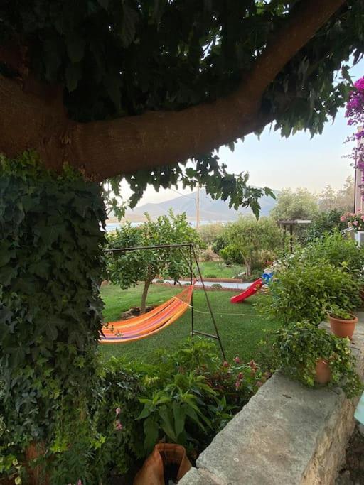 villa kastanos