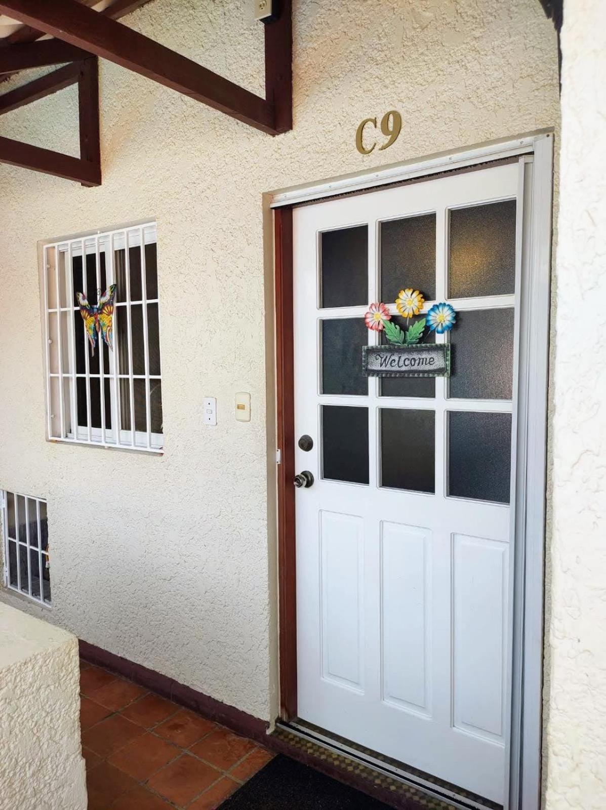 Cozy Condo in Costambar Beach