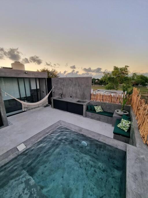 Home Rooftop Private Jacuzzi 3 Bedroom 4 Bth 120Mb view 3