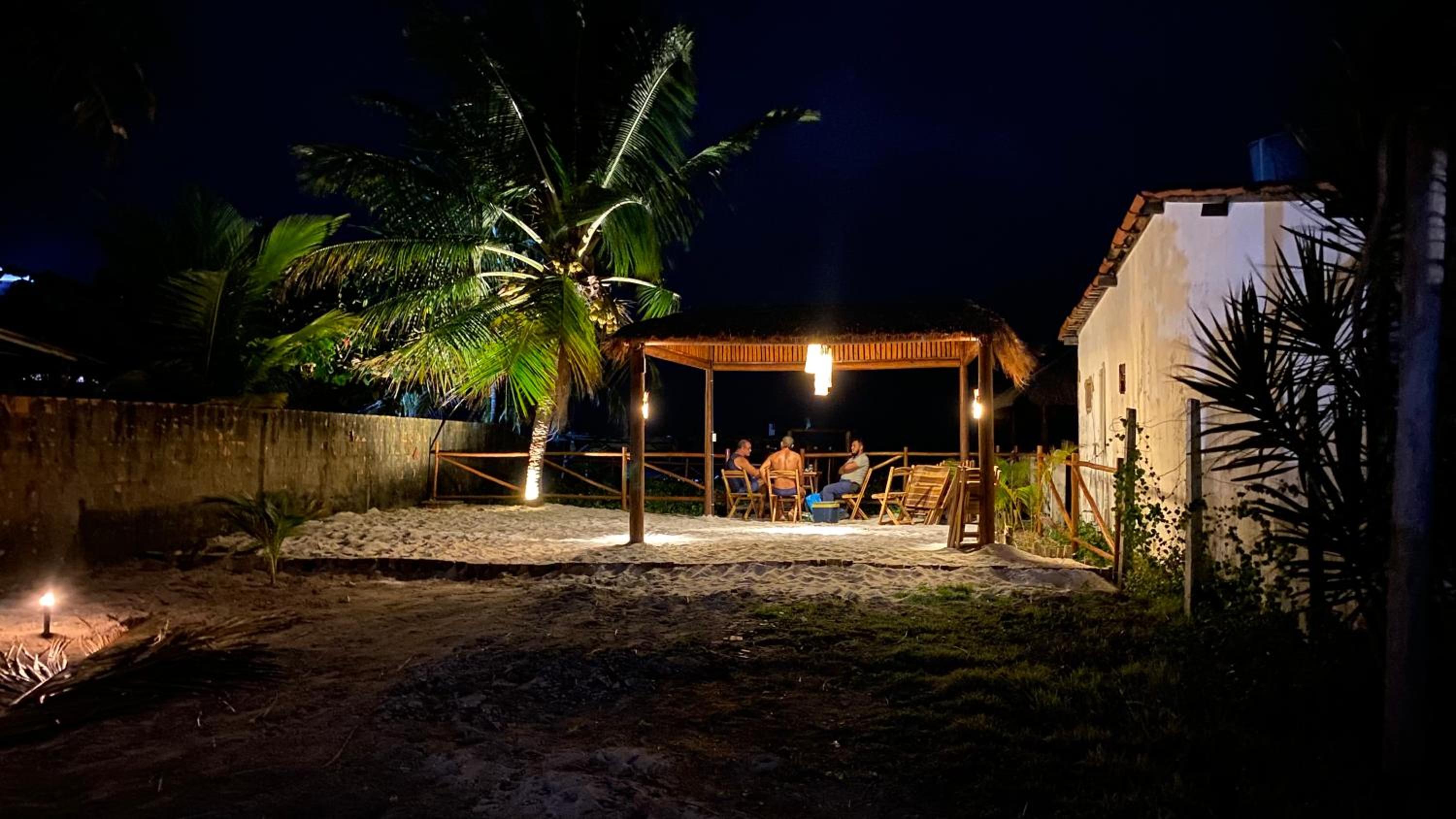 A Casa de Ponta-Simplicidade e Requinte -Estrutura Completa a 150m da praia
