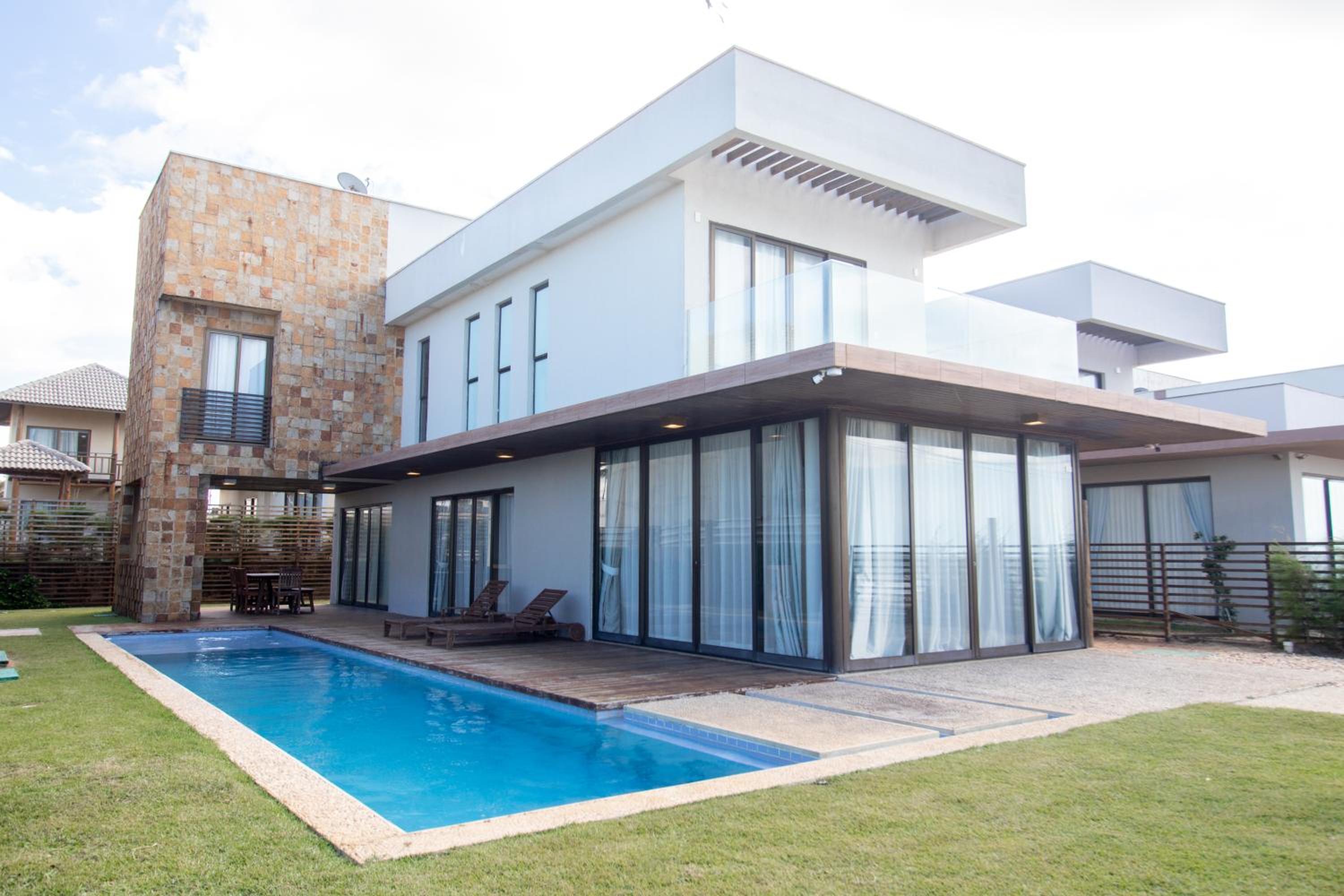 Illa Blue Village