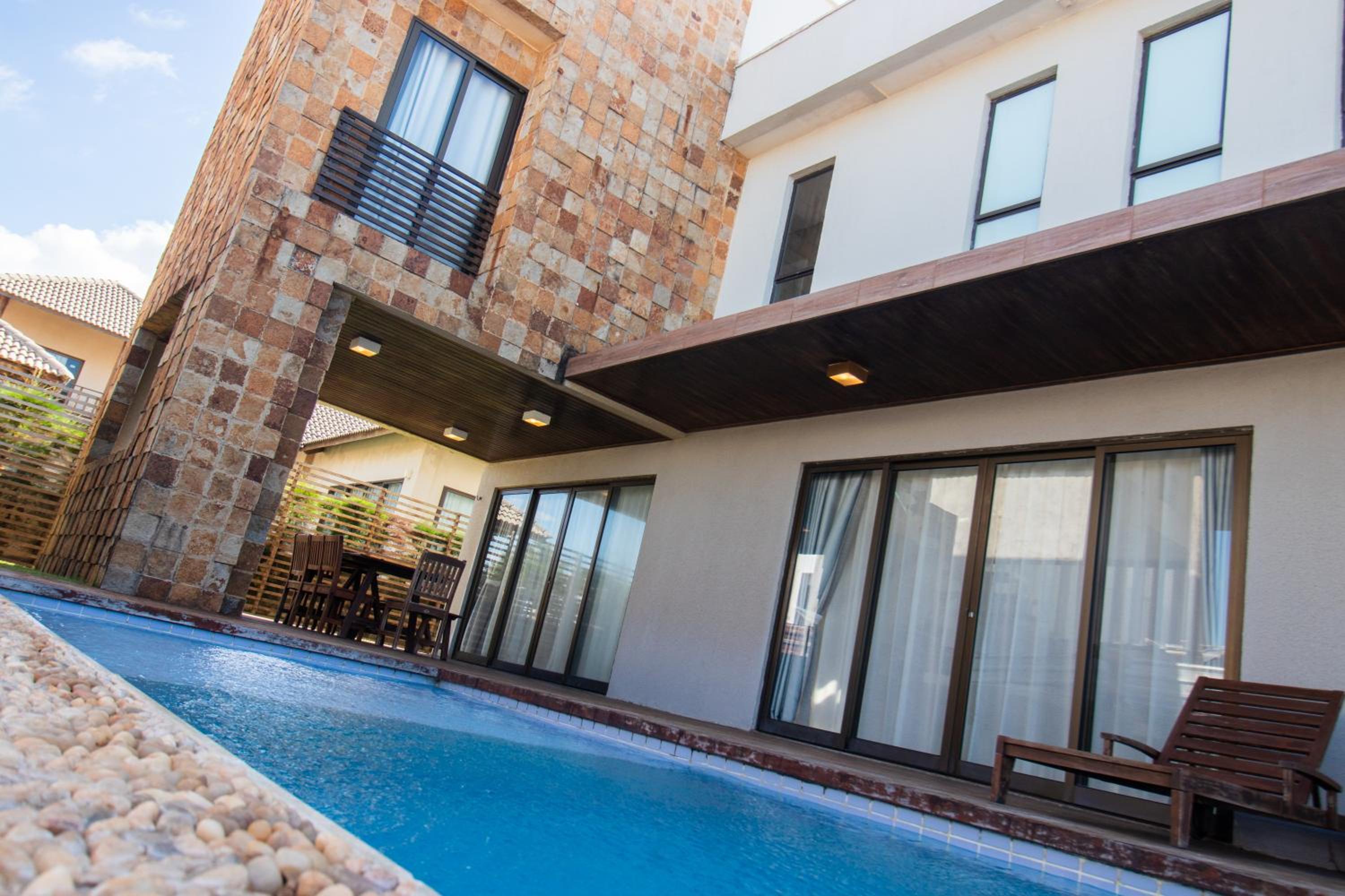 Illa Blue Village