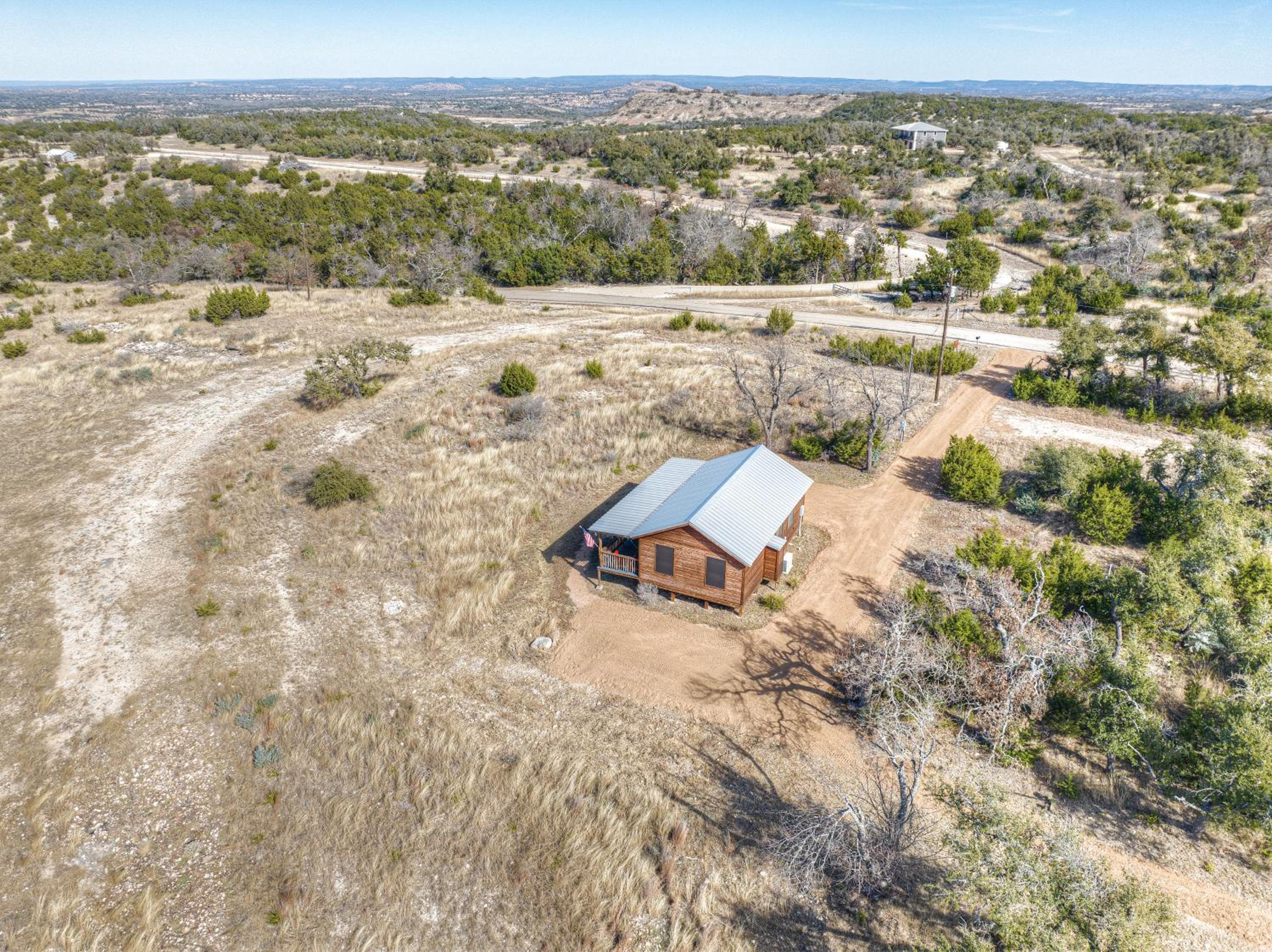 RockyRidge Cabin-Hill Country Views-20 min to Fred view 3