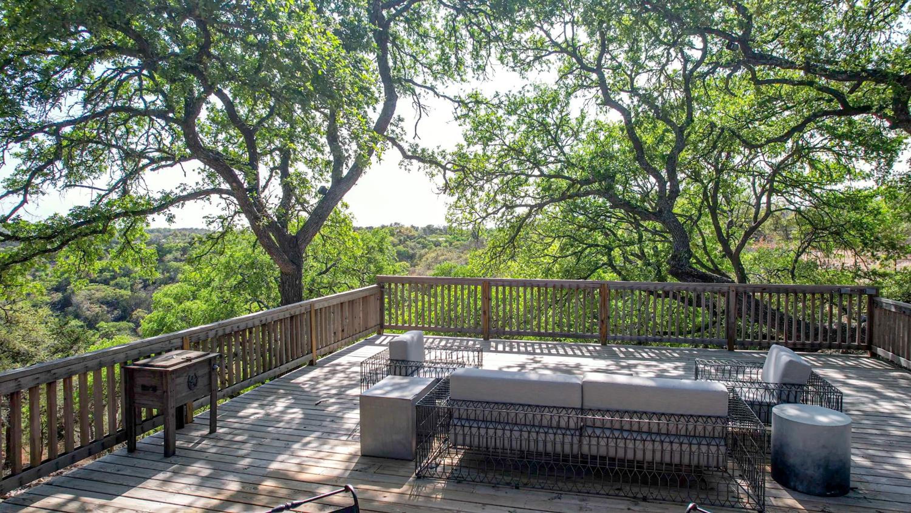 Luxury 23-acre Ranch With Hottub Near AlamoSprings view 2