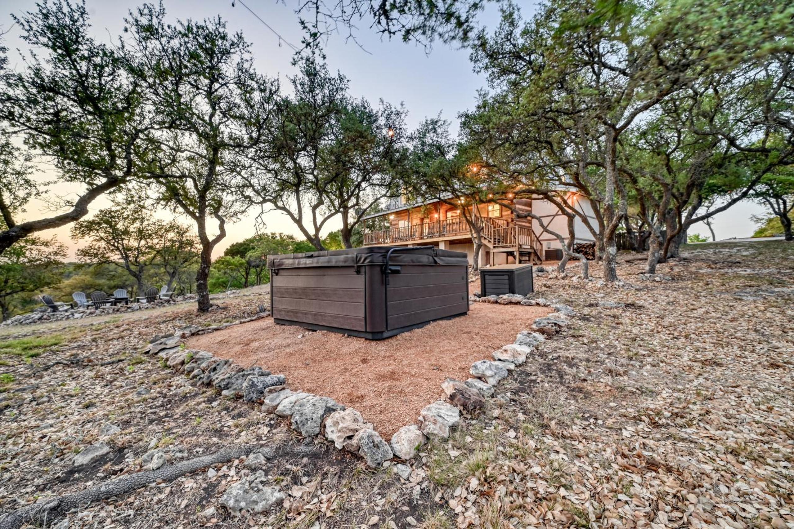 Luxury 23-acre Ranch With Hottub Near AlamoSprings view 5