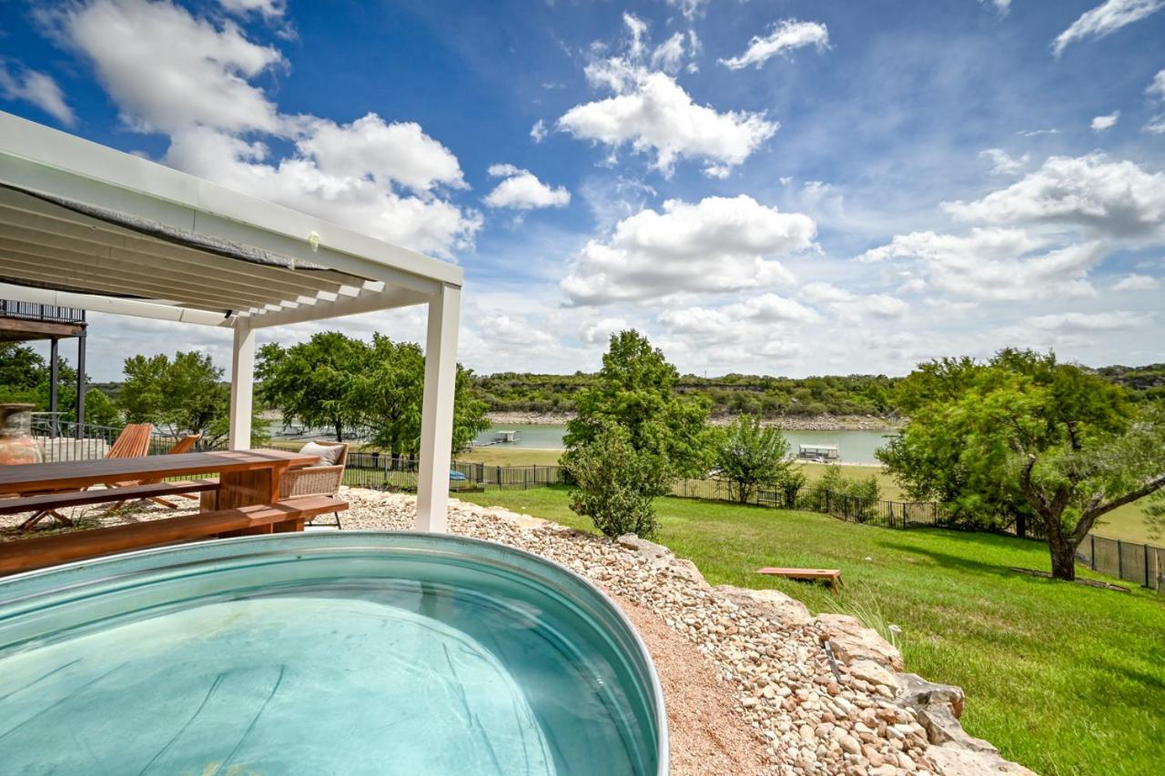 Luxury Lakefront Home-Private Dock - Dipping Pool! - Property Image 3