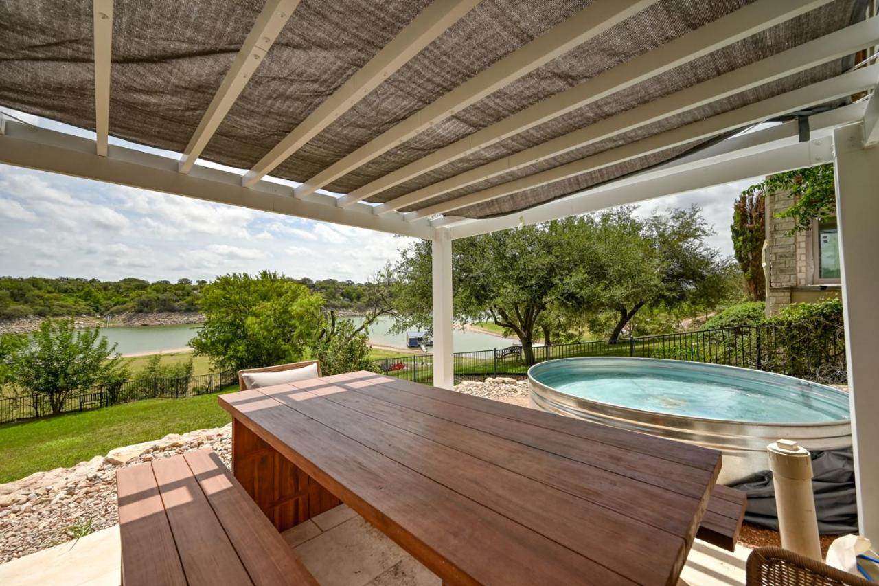 Luxury Lakefront Home-Private Dock - Dipping Pool! - Property Image 22