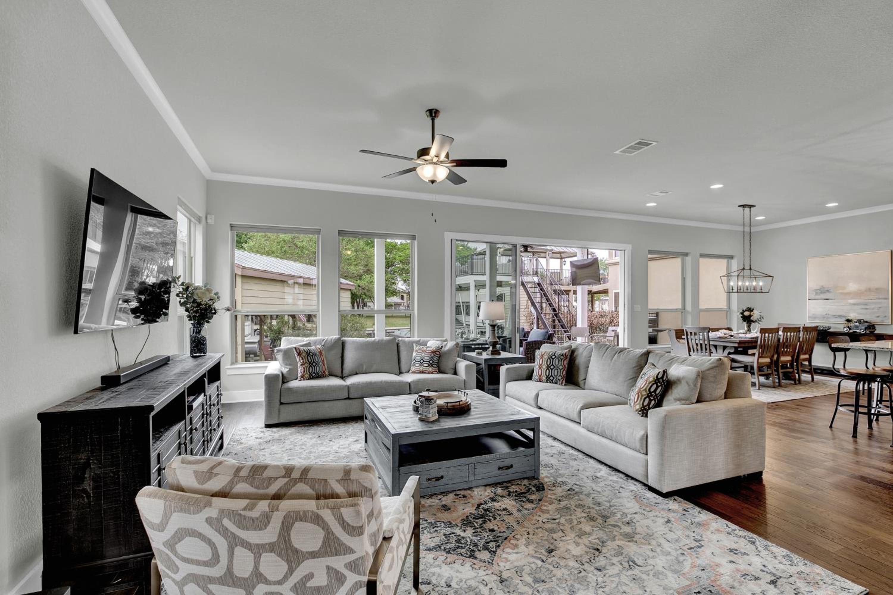 Stunning Luxury Home on Lake LBJ! - Property Image 10