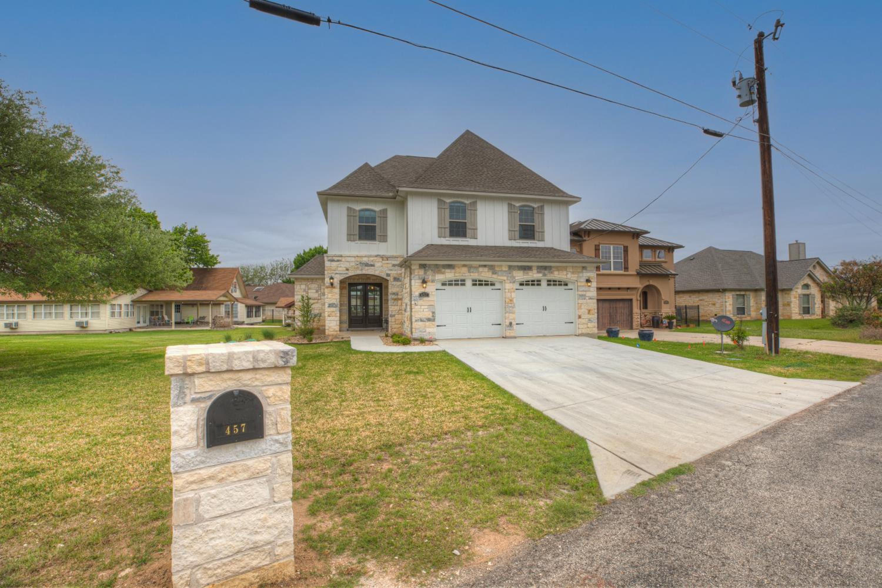 Stunning Luxury Home on Lake LBJ! - Property Image 12