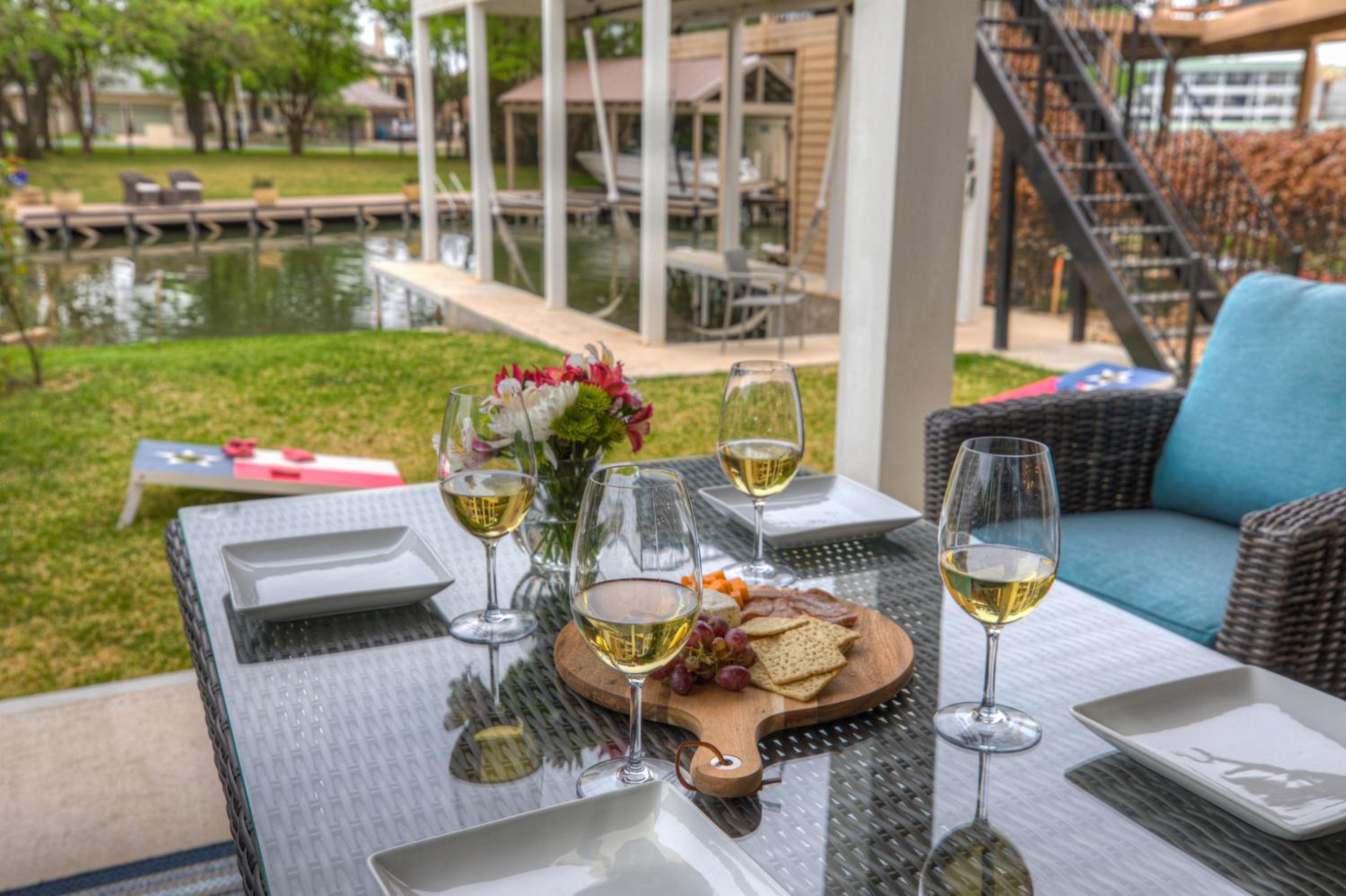 Stunning Luxury Home on Lake LBJ! - Property Image 38