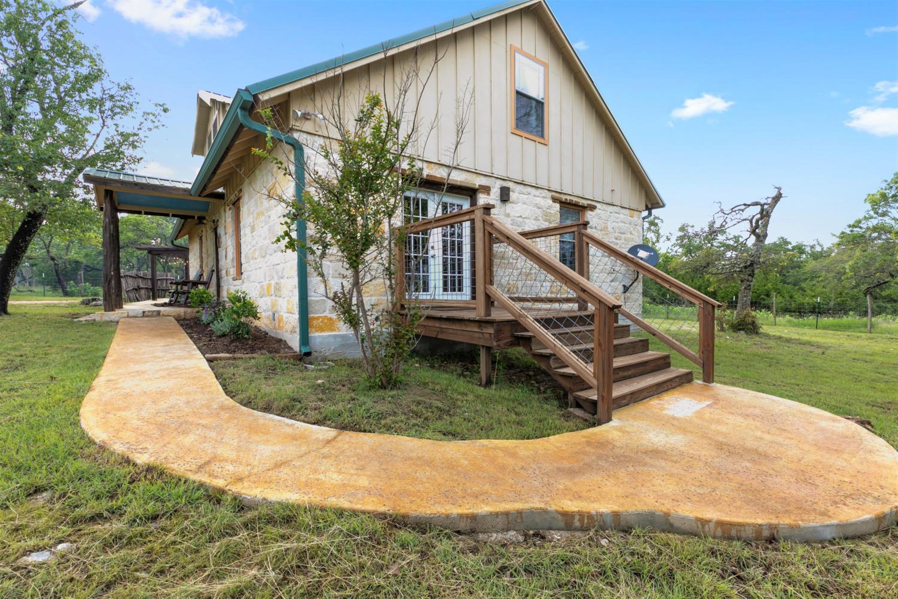 Luxury Home with Fire Pit & Hill Country Views view 3