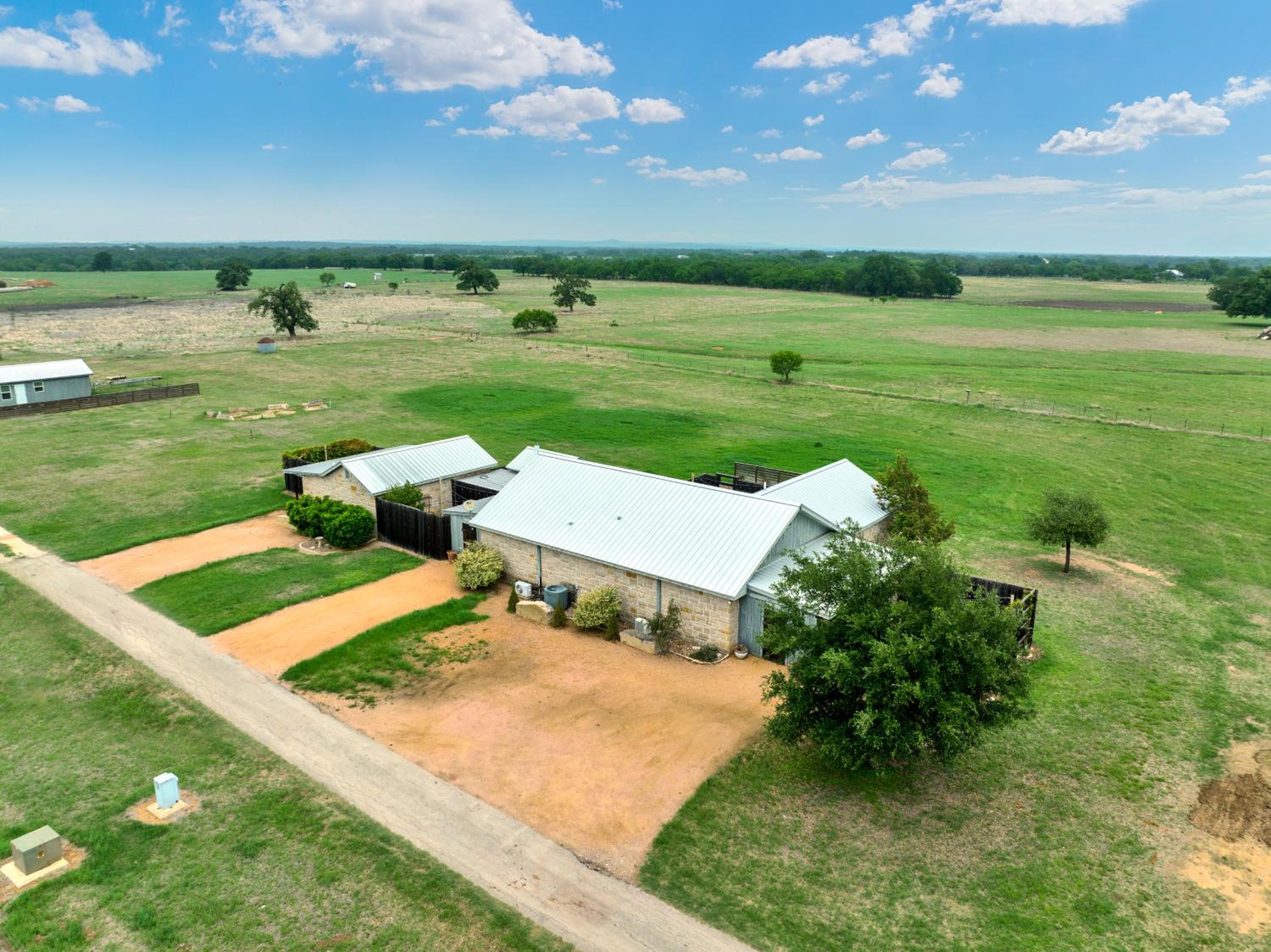 Private Luxury Retreat with Hot Tub 10mins To Fred! view 2