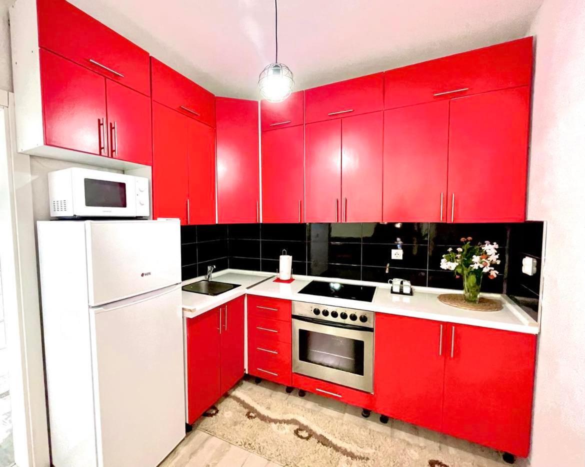 Apartment Adel