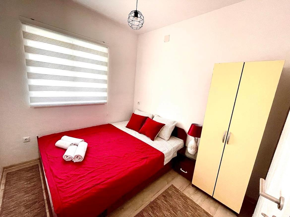 Apartment Adel