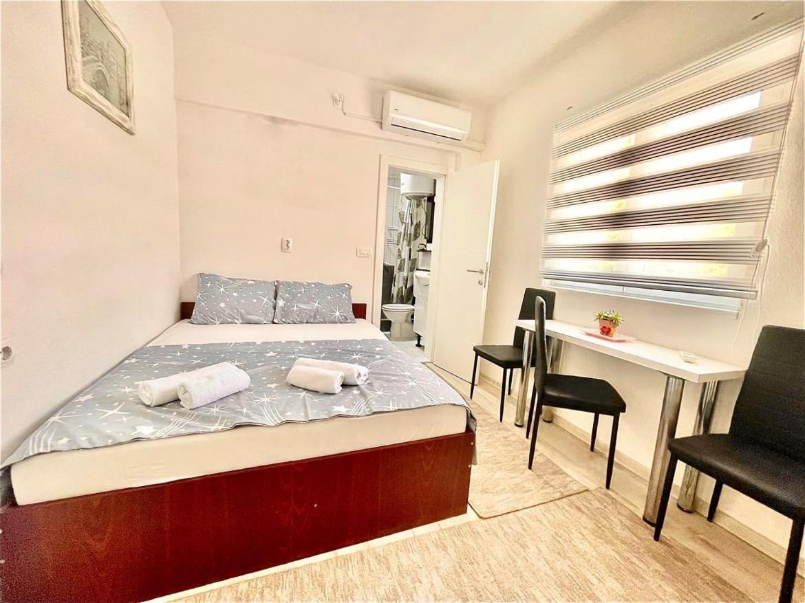 Apartment Adel