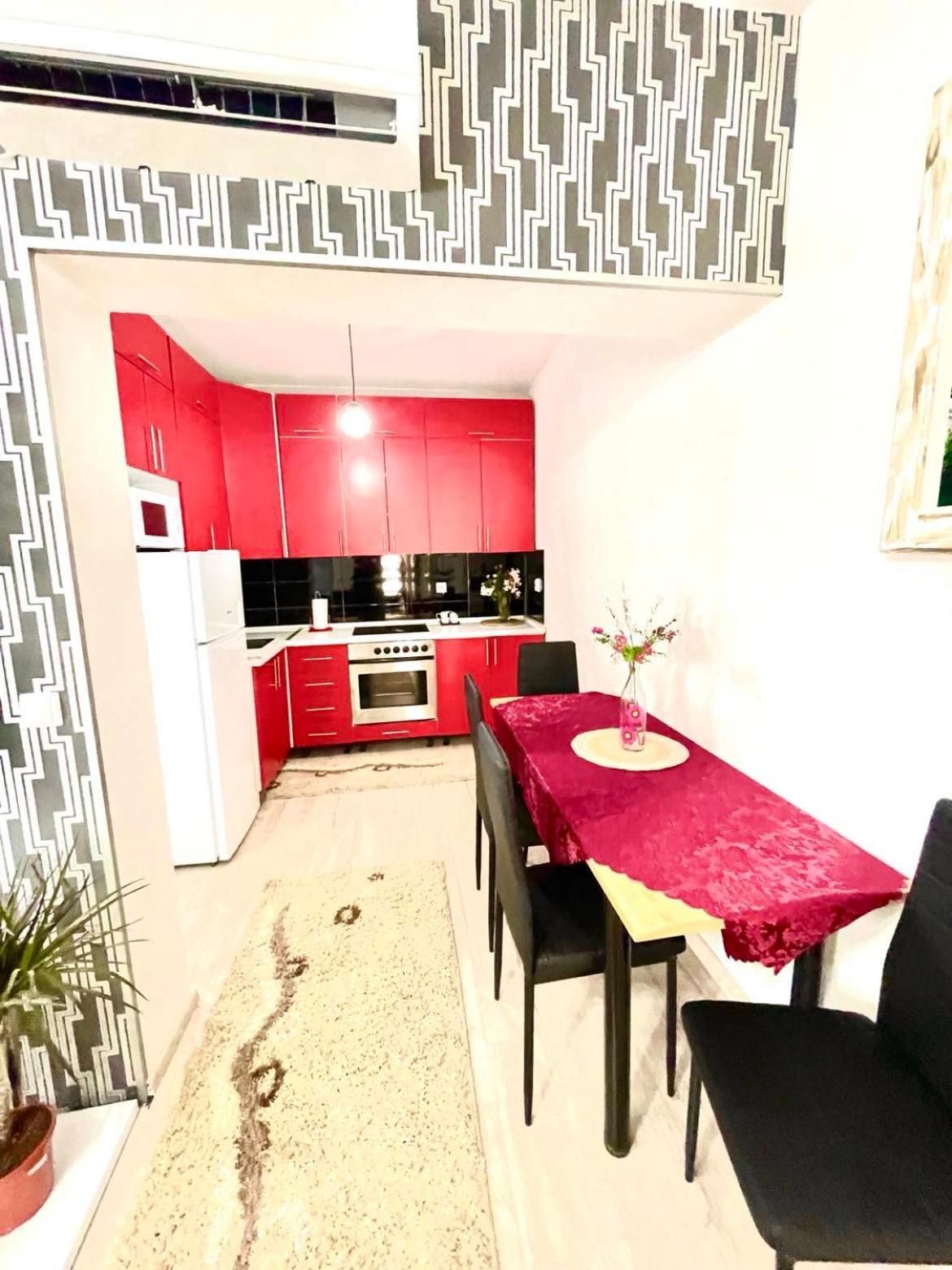 Apartment Adel