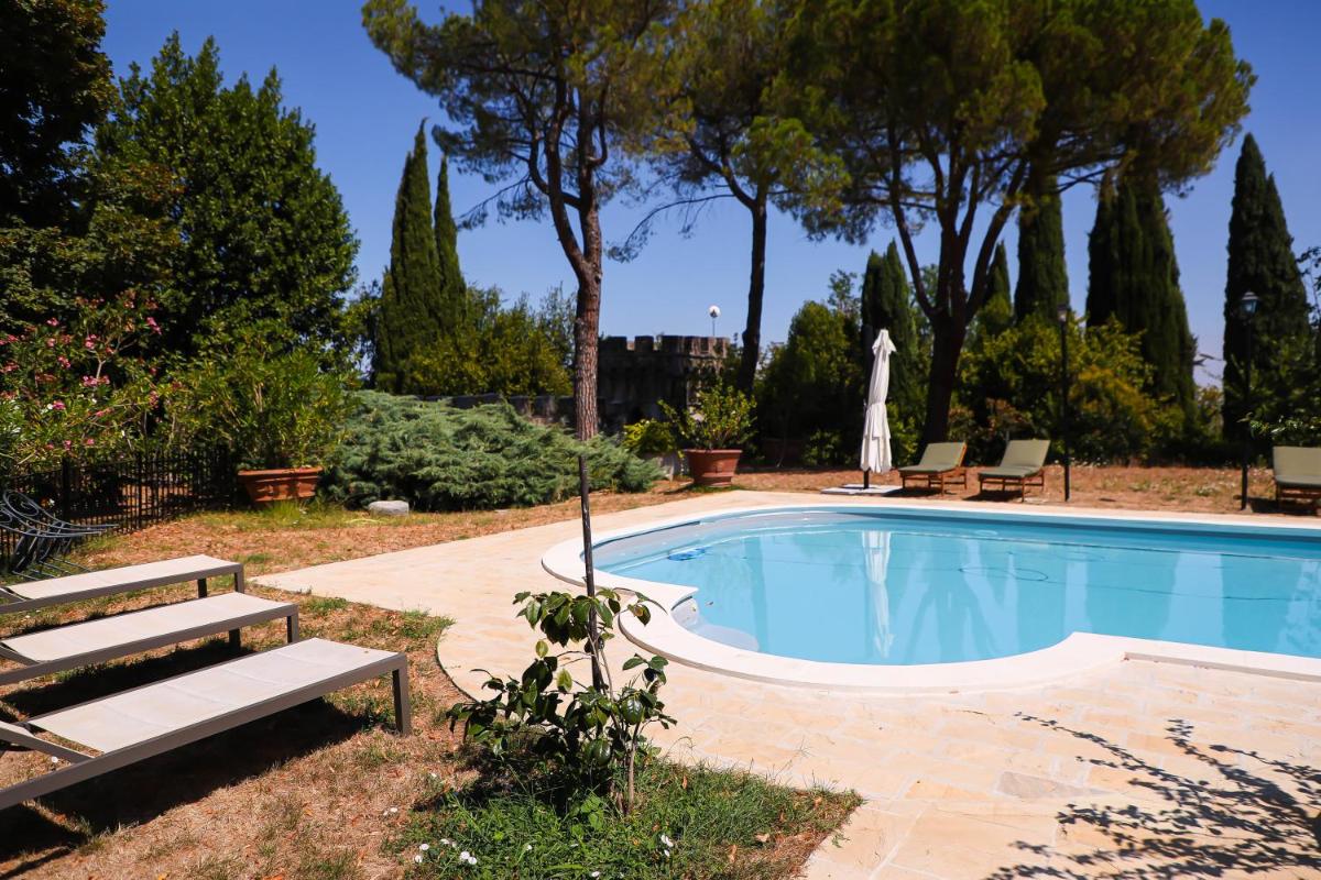 B&B Castello Machiavelli view 2