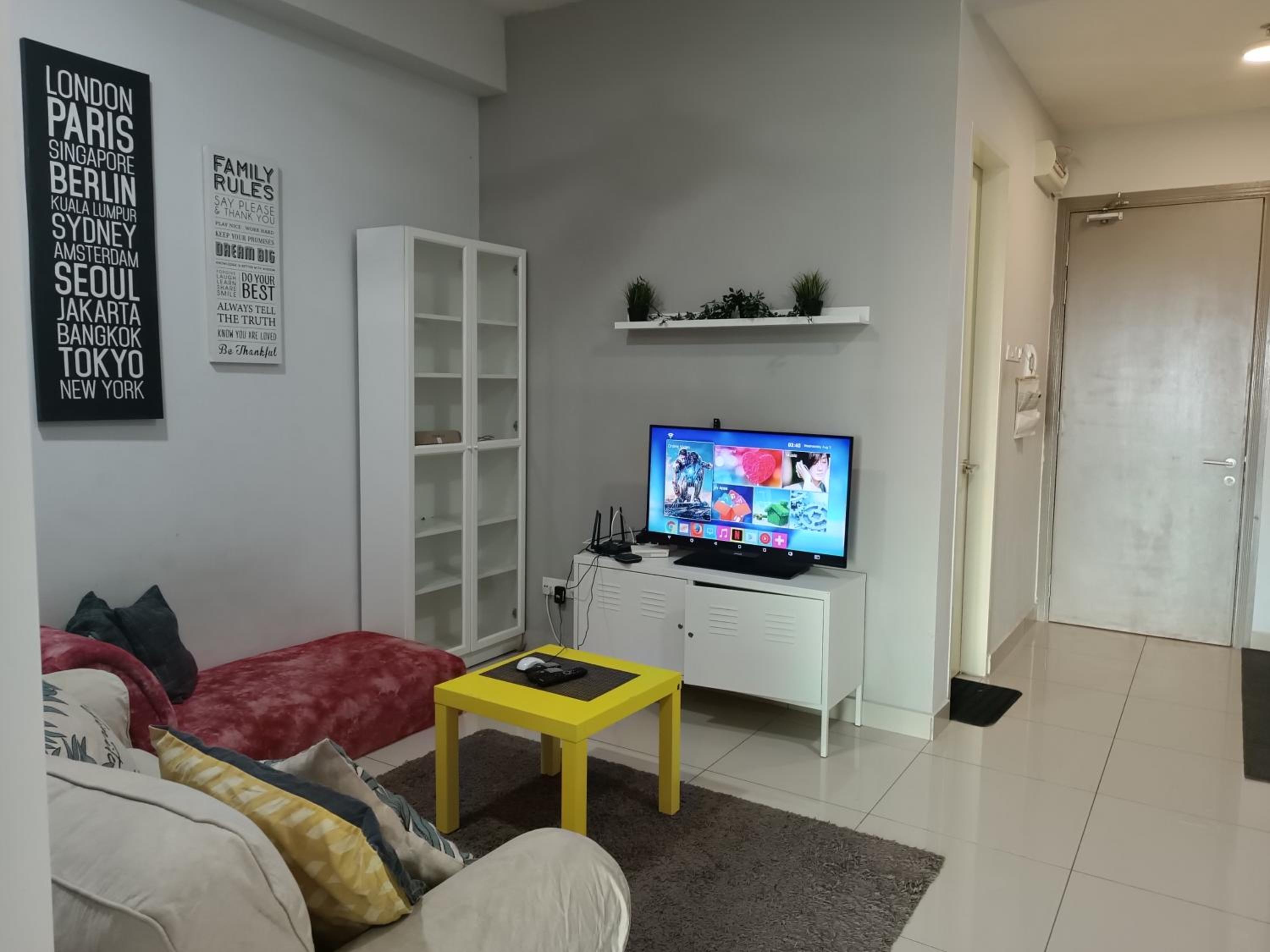 Cozy&Wifi &Netflix @ Mutiara 27 photo 6