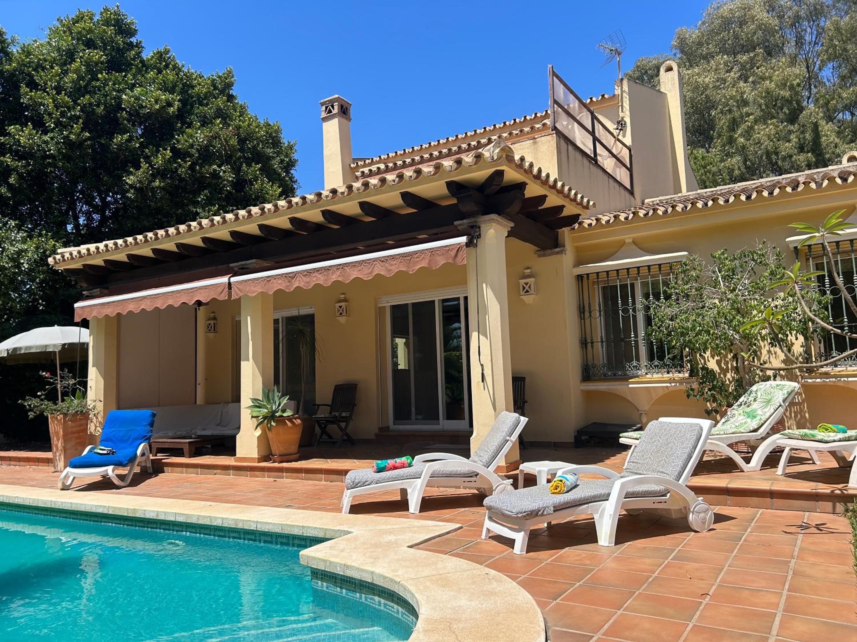 Villa close to the beach in Marbella view 3