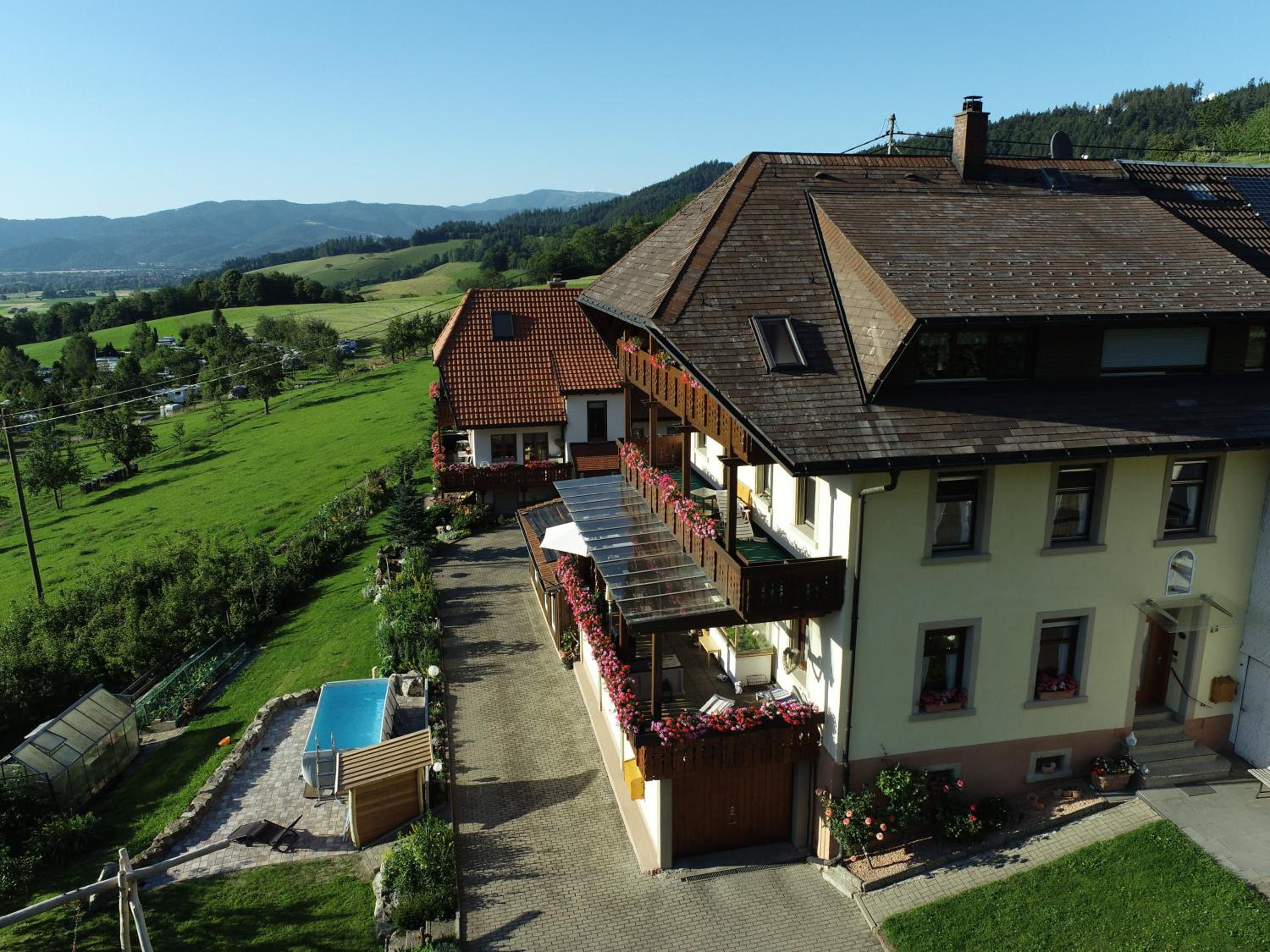 Ferienwohnungen Maierhof Oberried