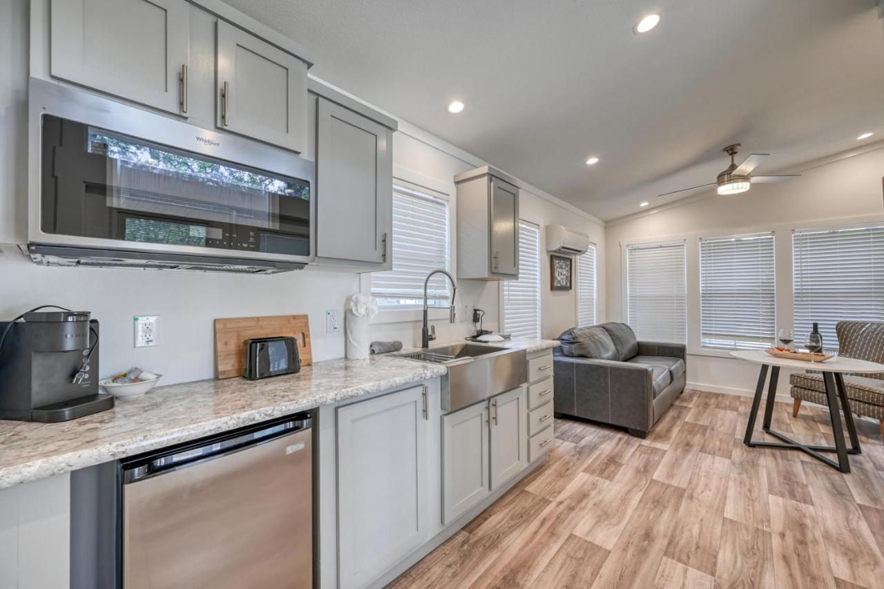 Resort at Fredericksburg Unit 19 view 4