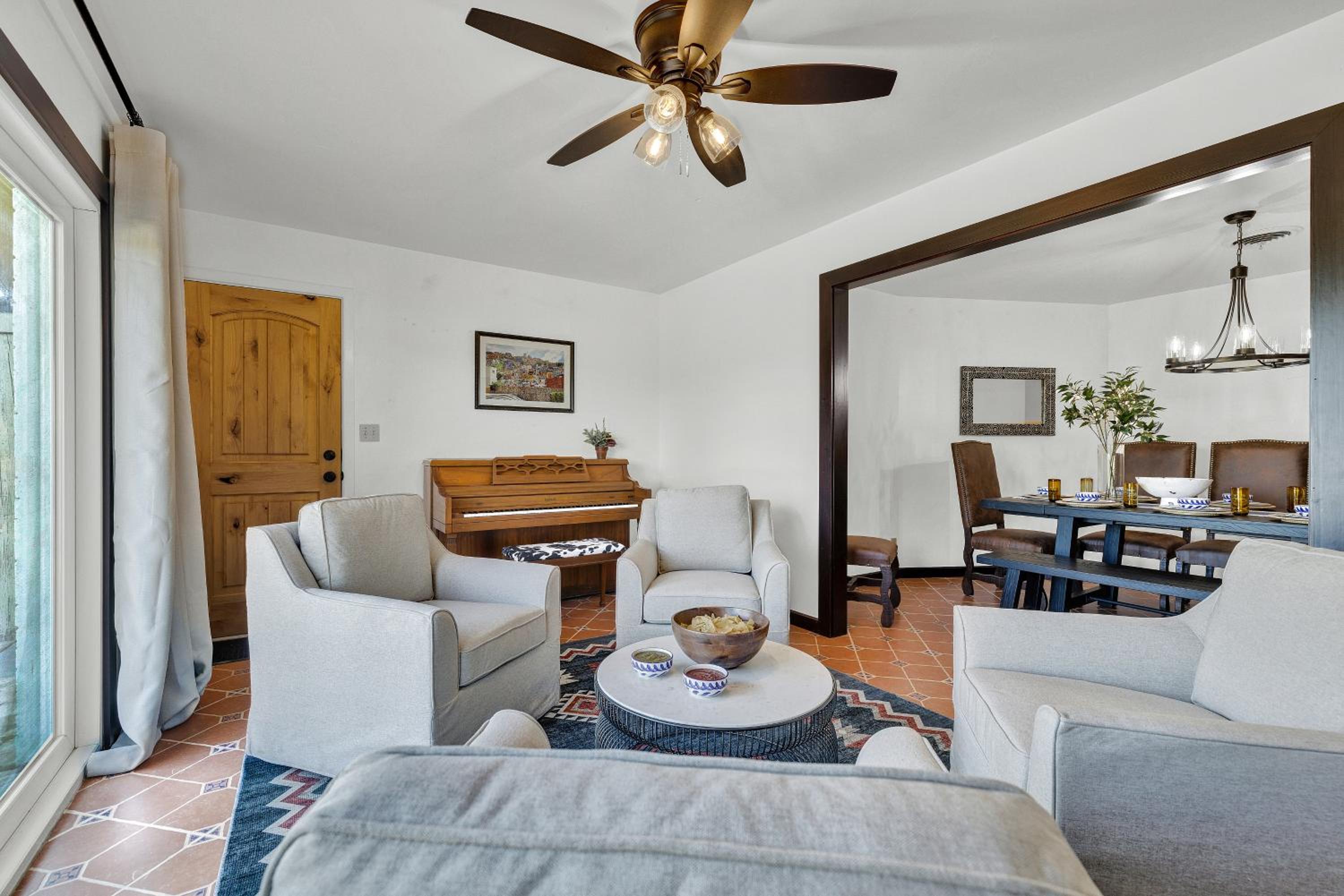 Casa Bonita: Scenic Hill Country Views! view 5