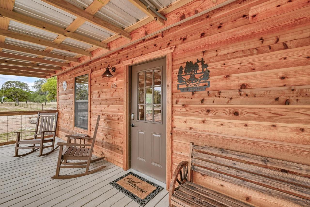 Cozy Cabin Firepit and Grill & 10 mins to Main St view 5