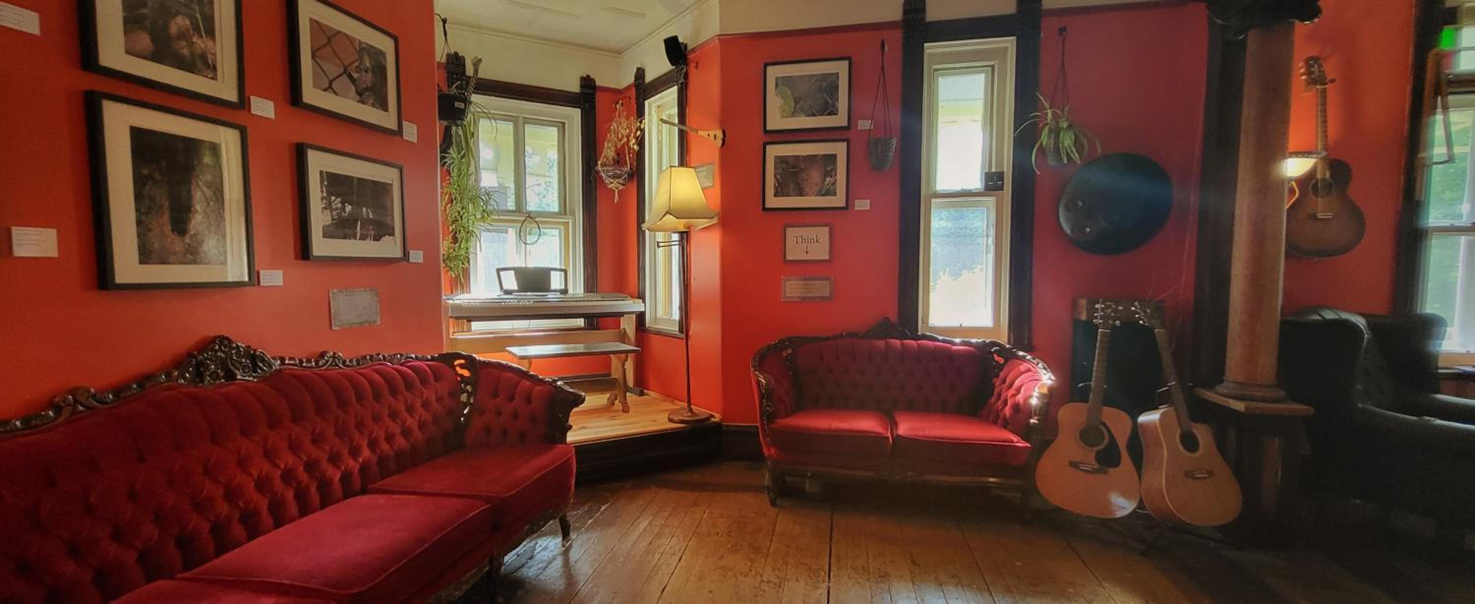 Le Salon des Inconnus