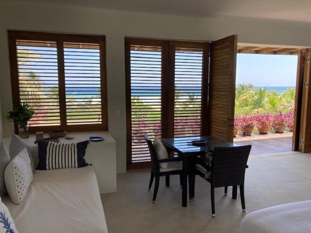 Villa Piñas Puerto Escondido Beachfront