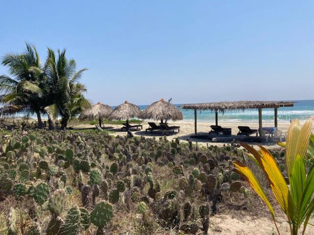 Villa Piñas Puerto Escondido Beachfront