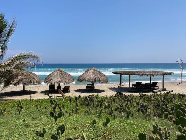 Villa Piñas Puerto Escondido Beachfront