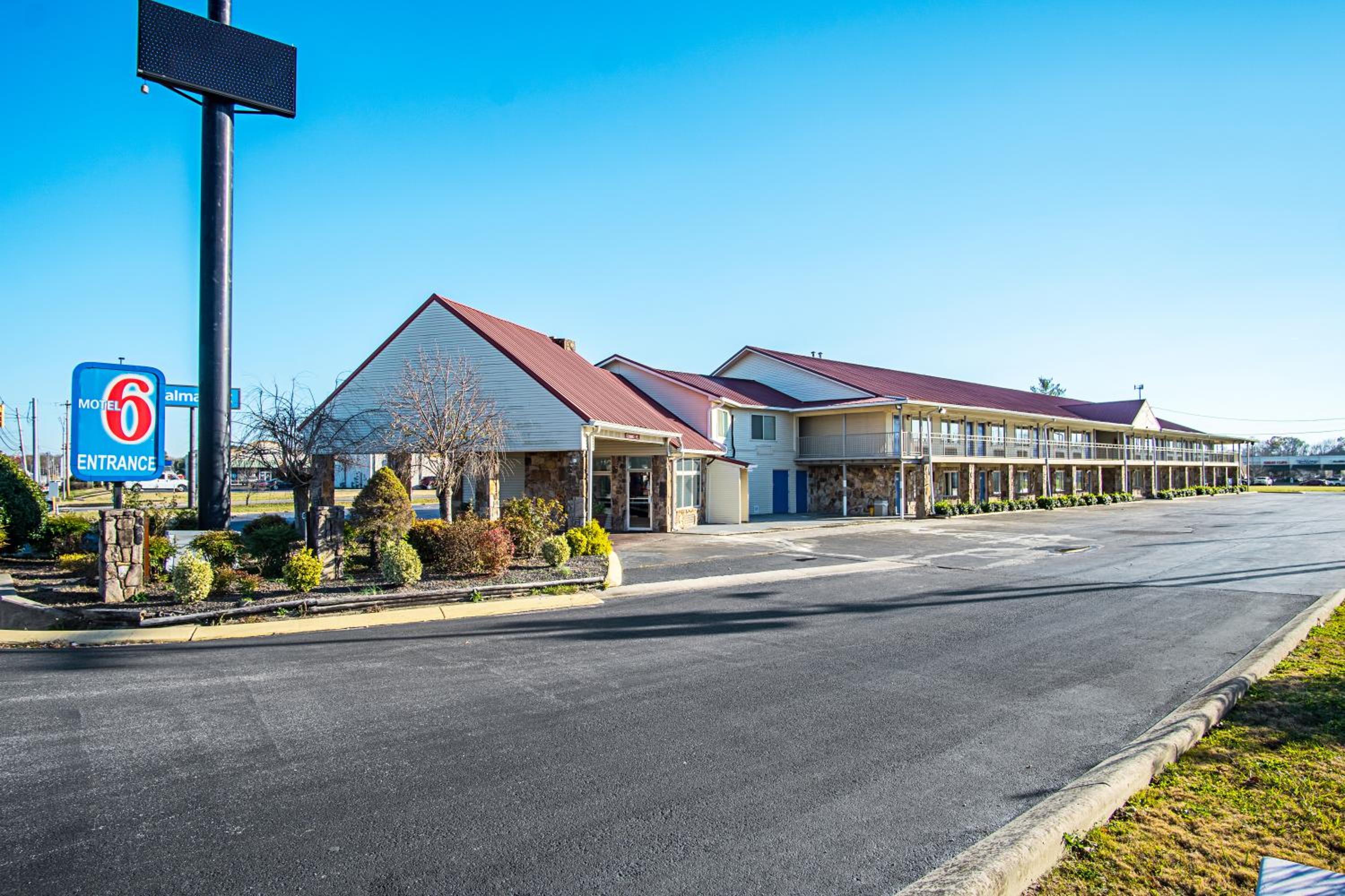 Motel 6 Manchester TN