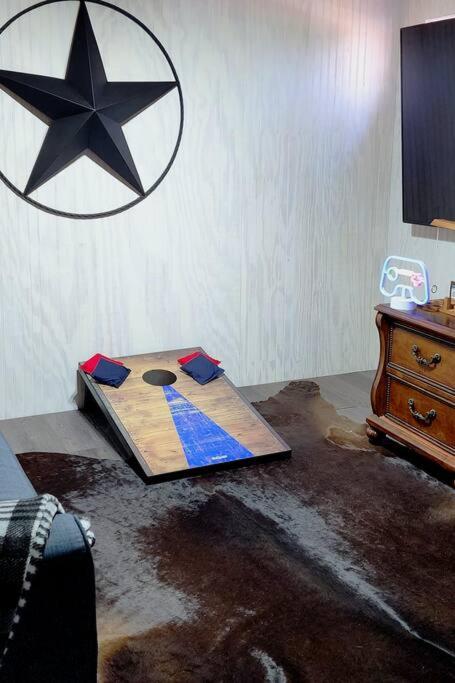 Charming Cabin with Game Room & Firepit