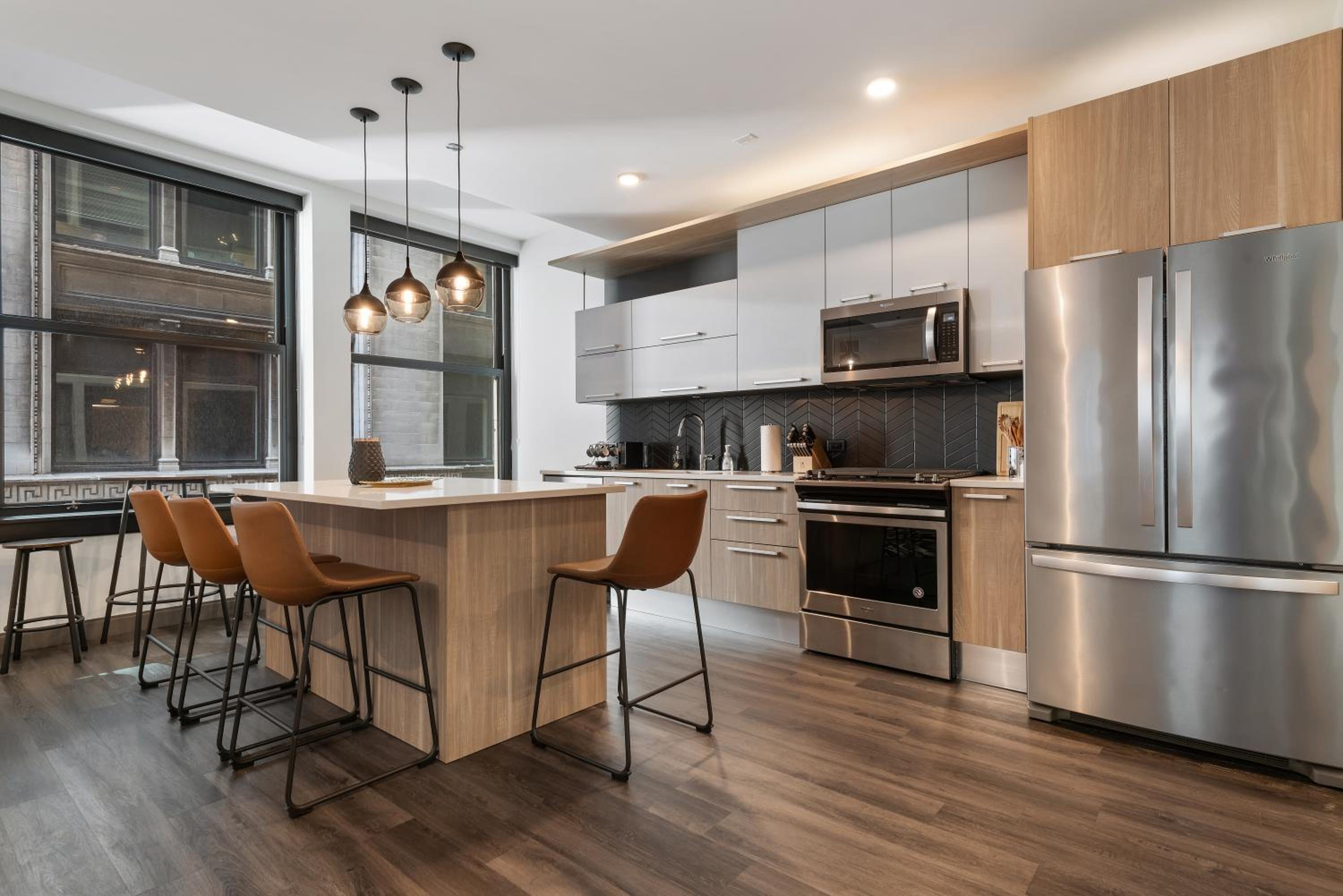 Experience Downtown Chicago at Millennium - Luxury Apartments in The Loop