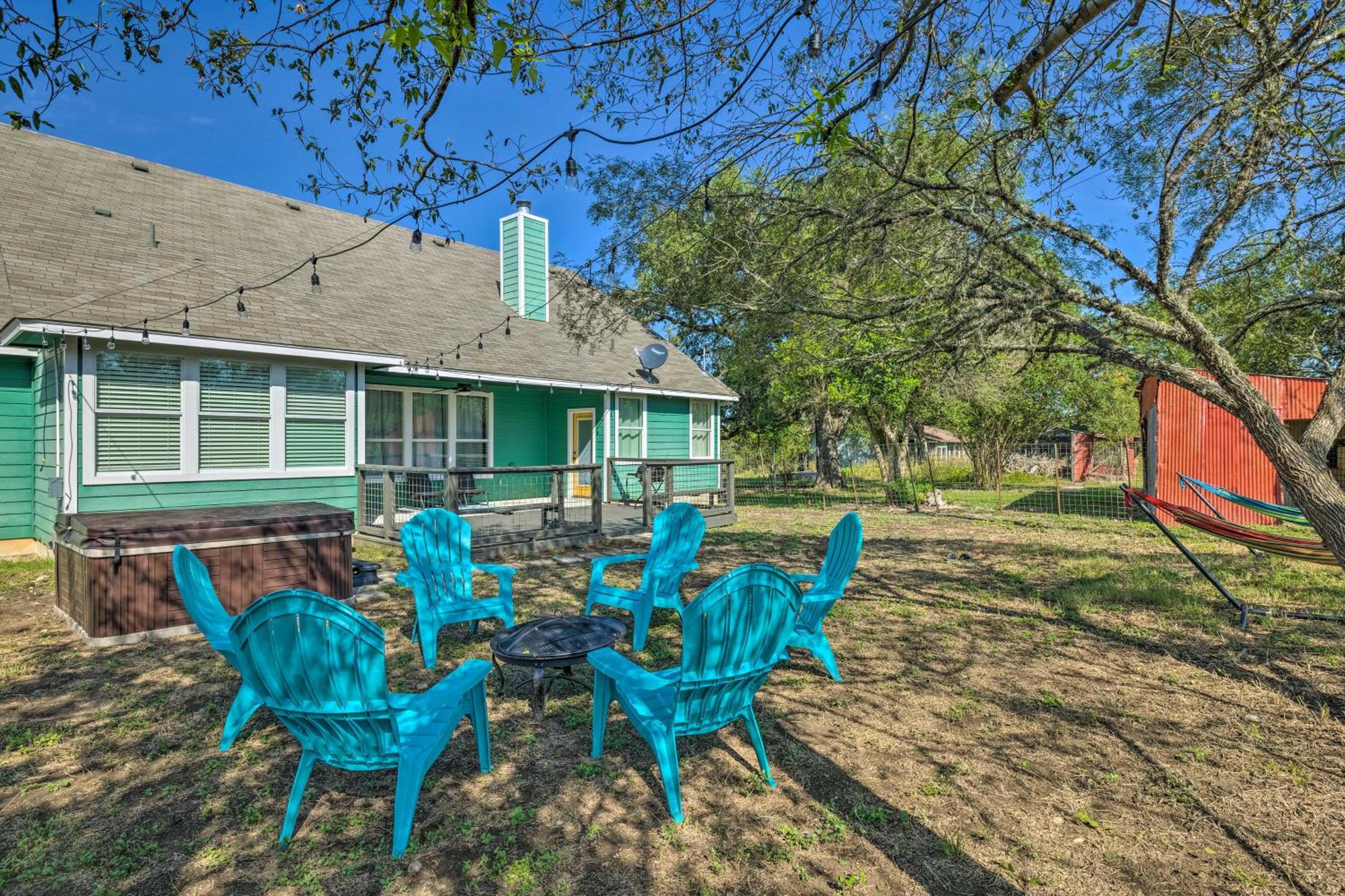 Gorgeous Luxury Home with Hot Tub Just 3 Miles to Dtwn! view 5