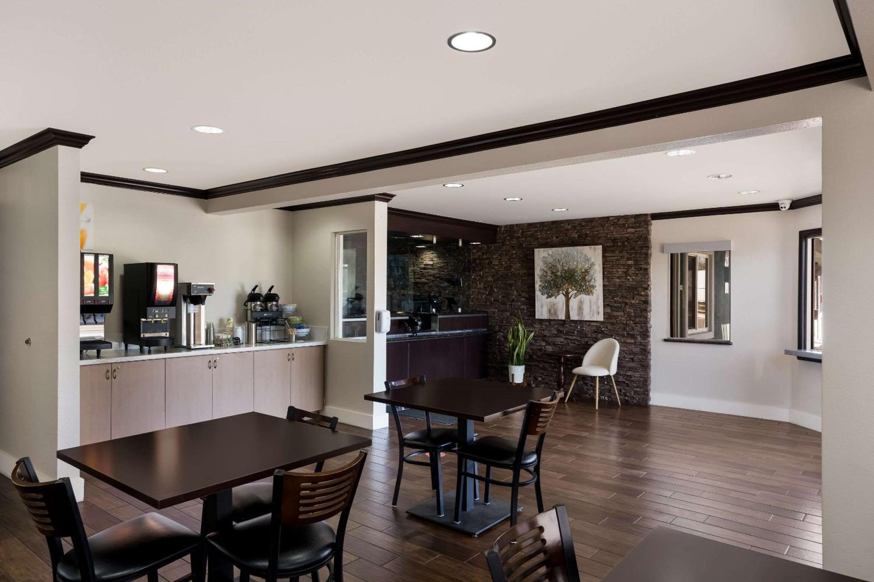 Quality Inn Elk Grove-Sacramento view 5