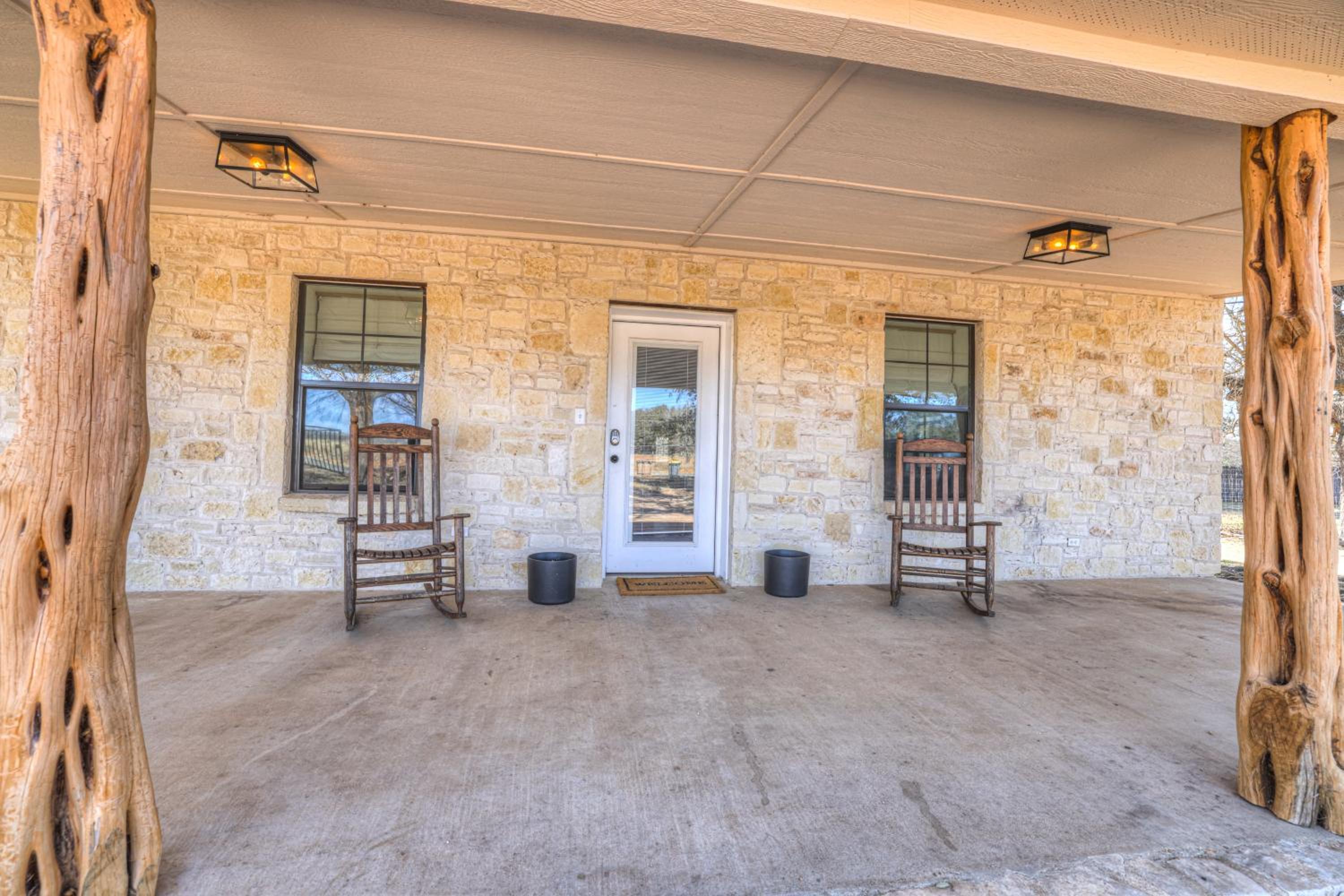 Willies House with Country Views - Shared Party Barn view 2