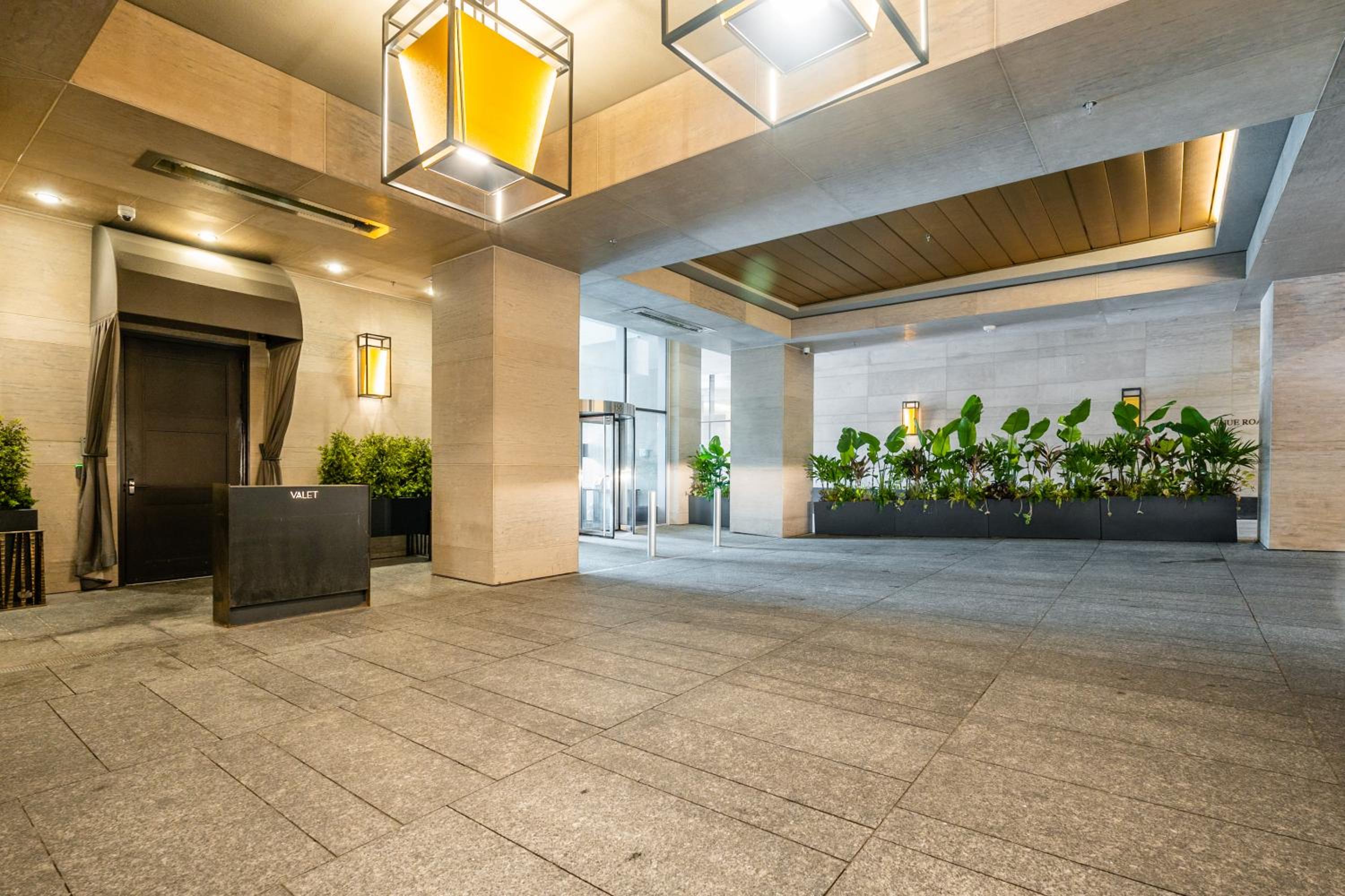 Traveller home in centre Toronto