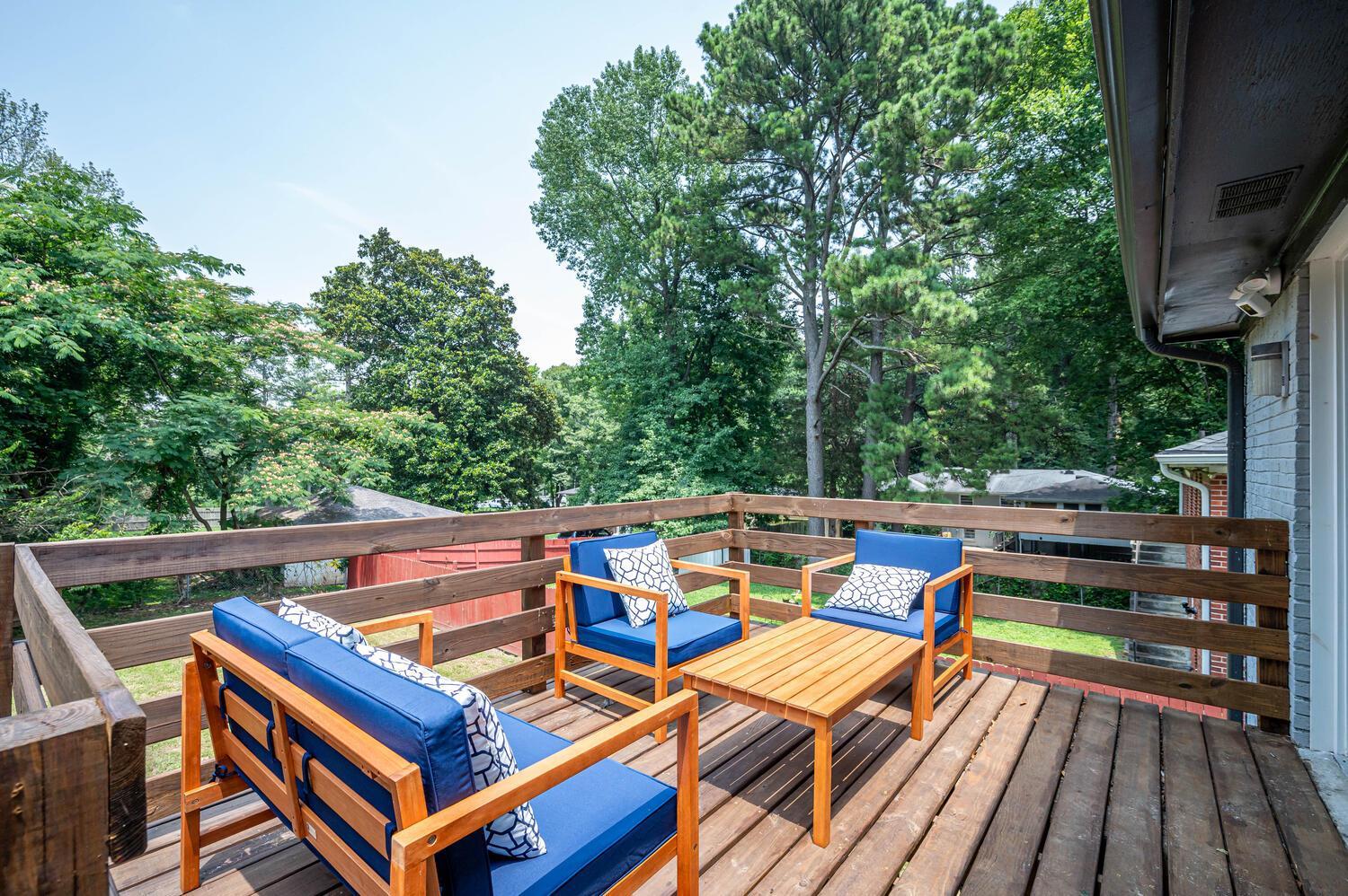 Relax in a 2 bed 2 bath Haven Near Cascade